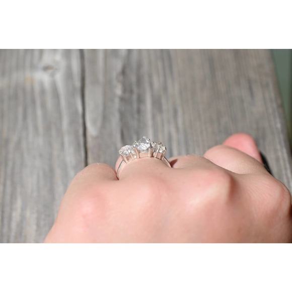 COPY - Engagement rings, alternative diamond ring, raw stone ring, - Picture 2 of 5